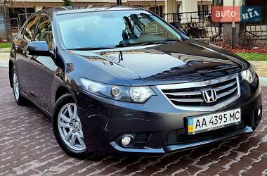 Седан Honda Accord 2012 в Києві