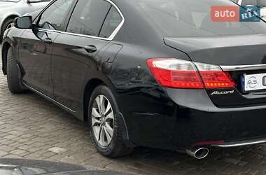 Седан Honda Accord 2013 в Кривом Роге