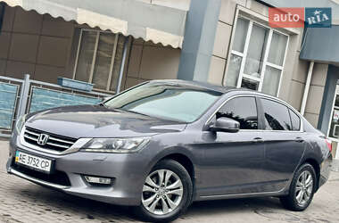 Седан Honda Accord 2013 в Дніпрі