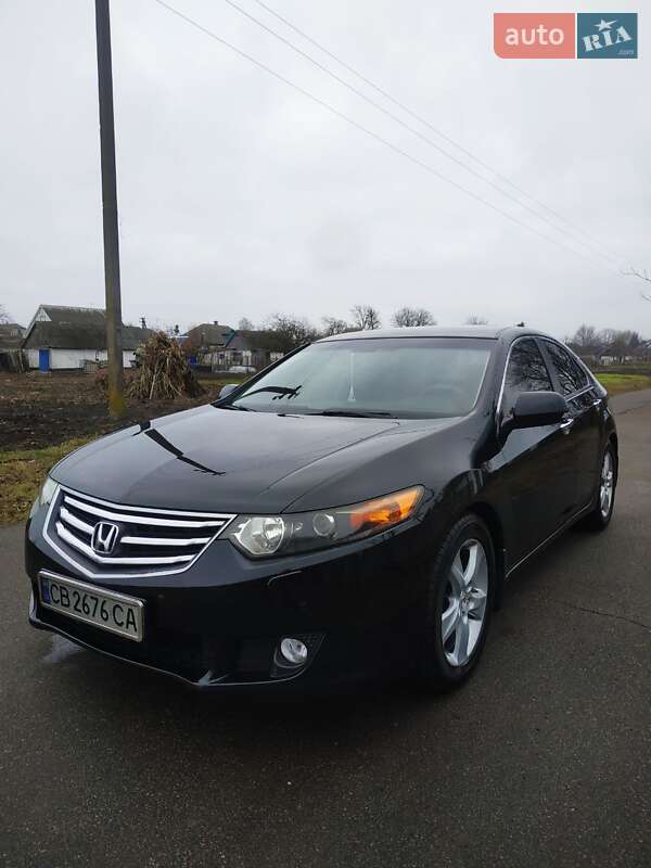 Седан Honda Accord 2010 в Варве