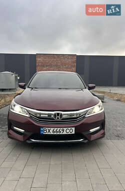 Седан Honda Accord 2016 в Хмельницком