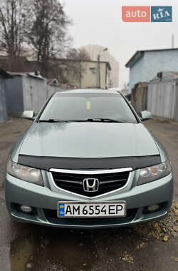 Седан Honda Accord 2003 в Киеве