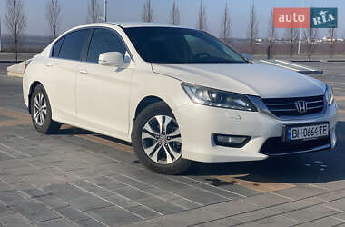 Седан Honda Accord 2013 в Одессе