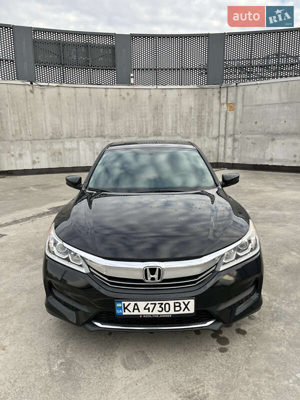 Седан Honda Accord 2016 в 