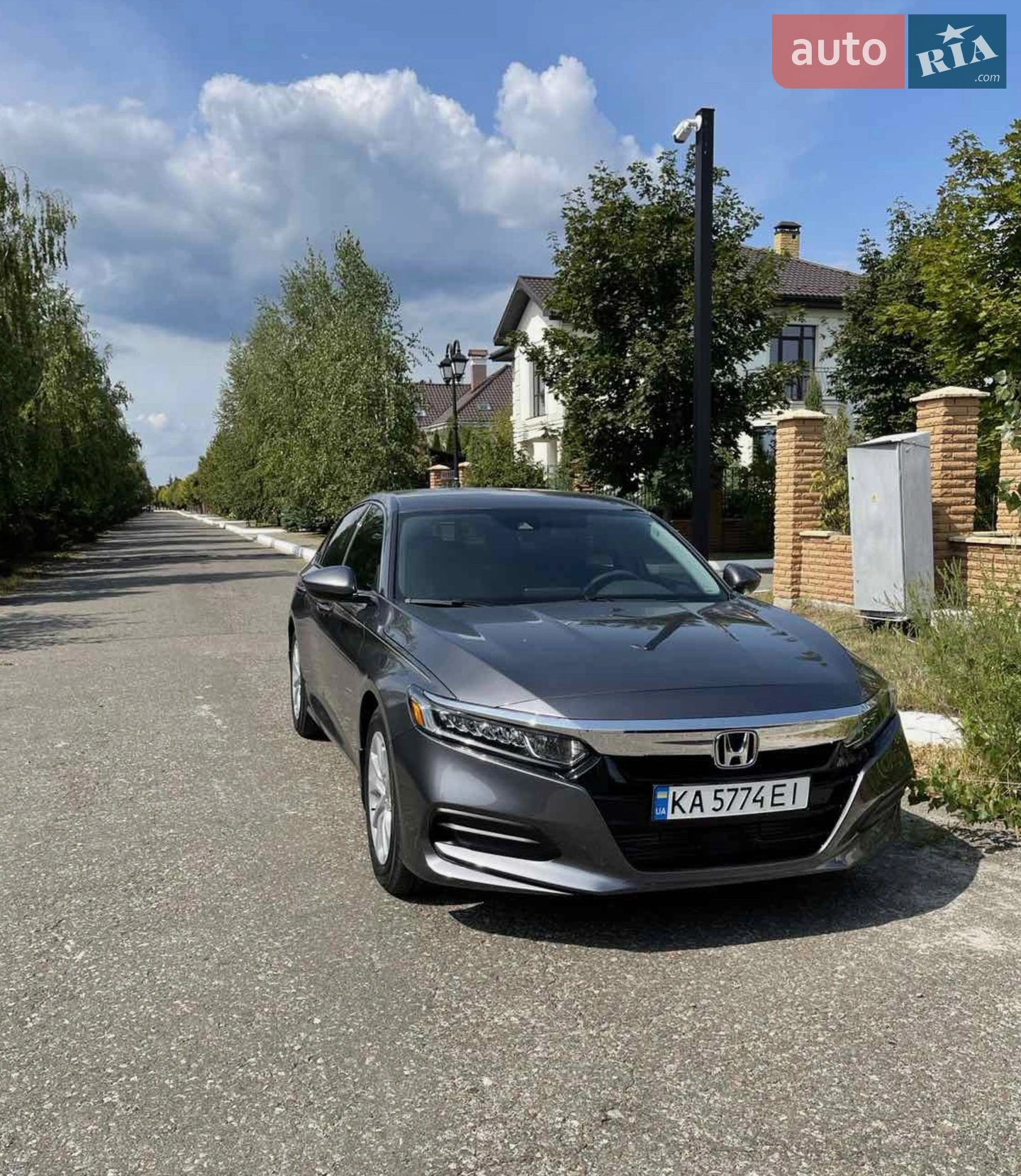 2018 Honda Accord - фото 1