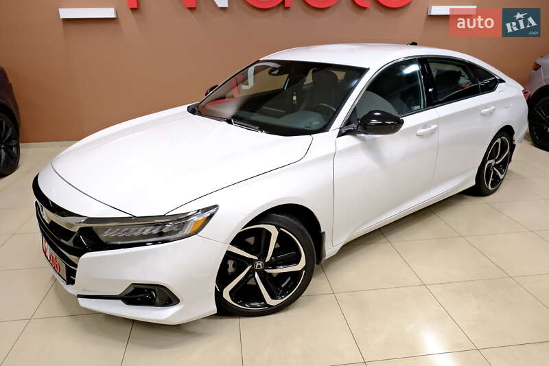 Седан Honda Accord 2023 в Одессе