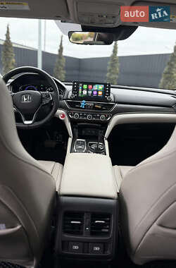 Седан Honda Accord 2021 в 