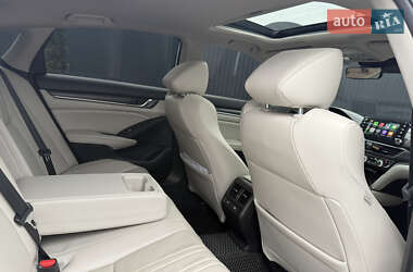 Седан Honda Accord 2021 в 