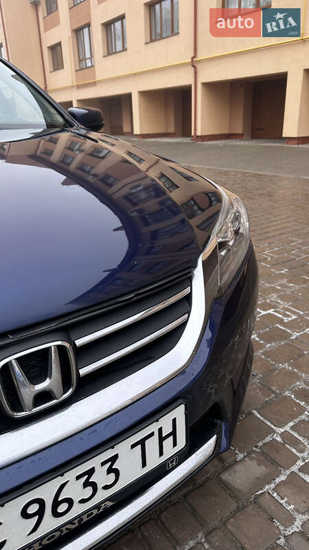 Седан Honda Accord 2015 в Львове