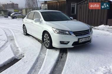 Седан Honda Accord 2013 в 