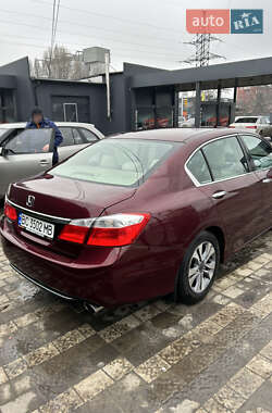 Седан Honda Accord 2013 в Львові