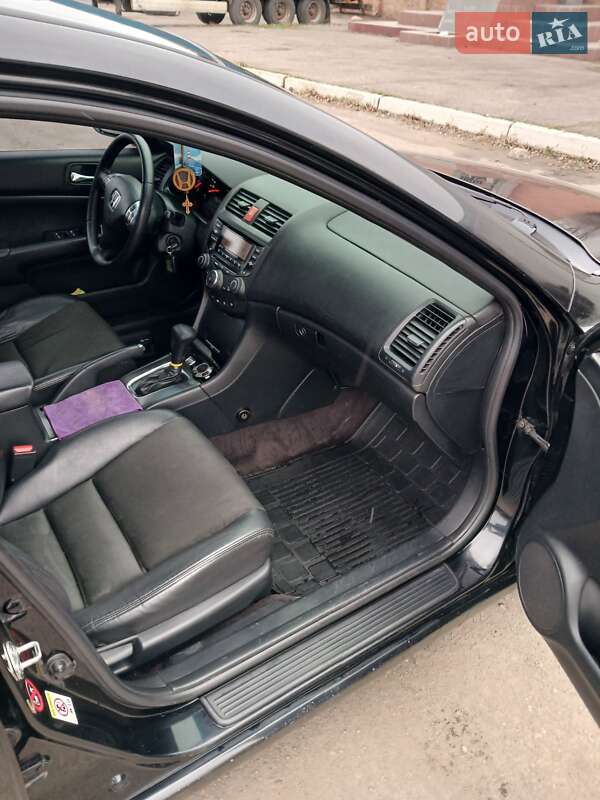 Седан Honda Accord 2005 в Павлограді