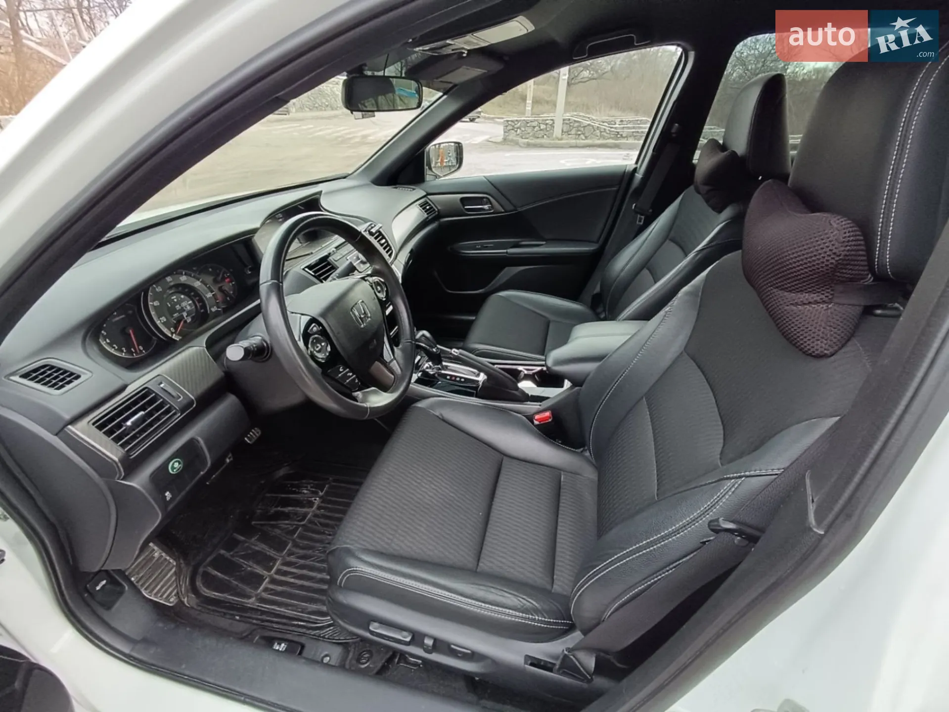 2017 Honda Accord - мініатюра 11