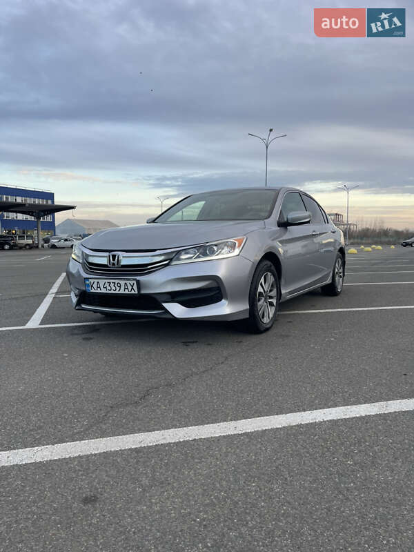 Седан Honda Accord 2016 в Киеве фото 5 Седан Honda Accord 2016 в Киеве