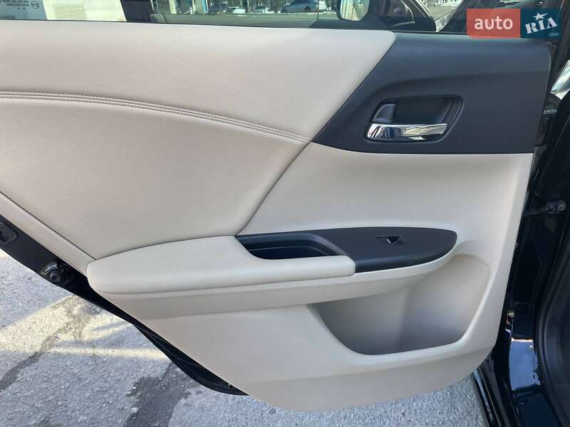 Седан Honda Accord 2015 в Миколаєві фото 17 Седан Honda Accord 2015 в Миколаєві