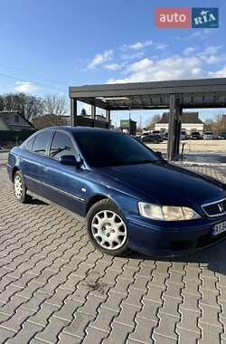 Седан Honda Accord 1999 в Шумске