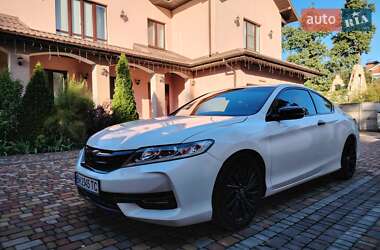 Купе Honda Accord 2017 в Киеве