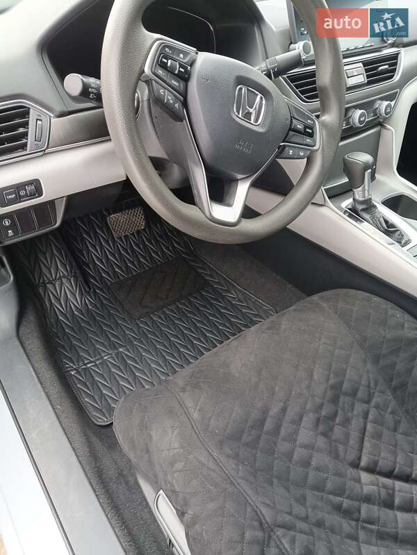 Седан Honda Accord 2019 в Тернополі