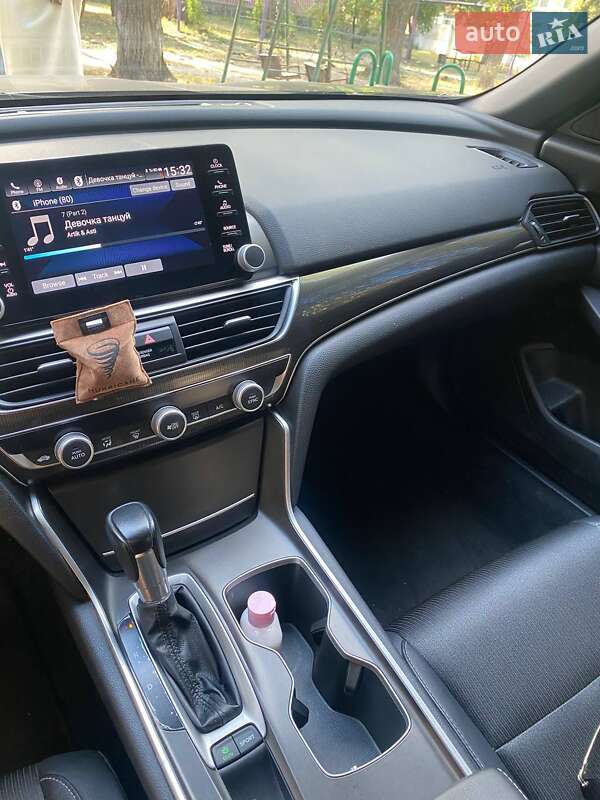 Honda Accord 2019