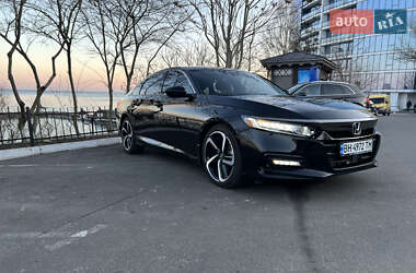 Седан Honda Accord 2019 в 