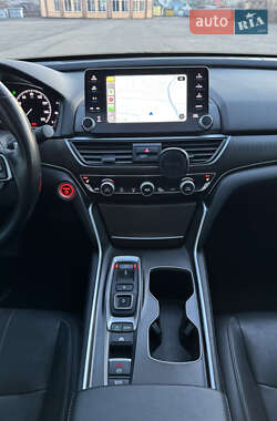 Седан Honda Accord 2021 в 