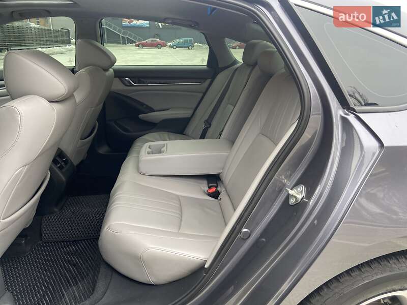 Седан Honda Accord 2018 в Києві