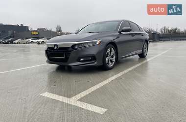 Седан Honda Accord 2018 в Киеве