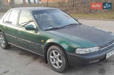 Седан Honda Accord 1990 в Луцьку