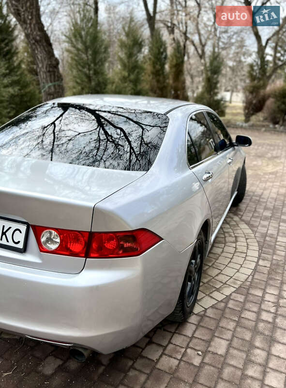 Седан Honda Accord 2005 в Запоріжжі