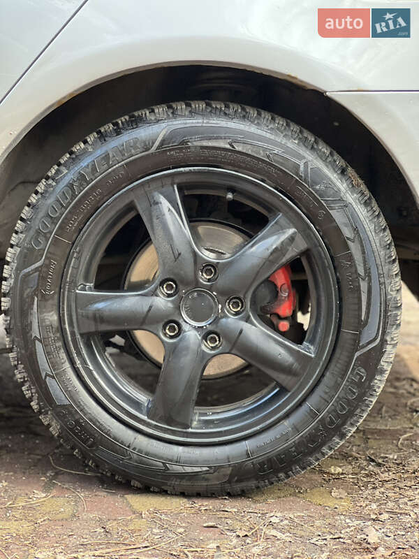 Седан Honda Accord 2005 в Запоріжжі