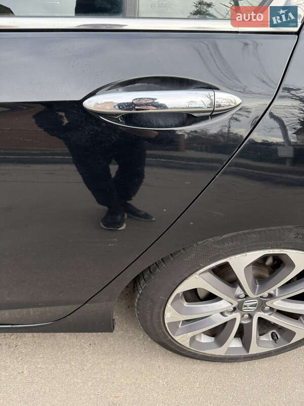 Седан Honda Accord 2014 в Києві