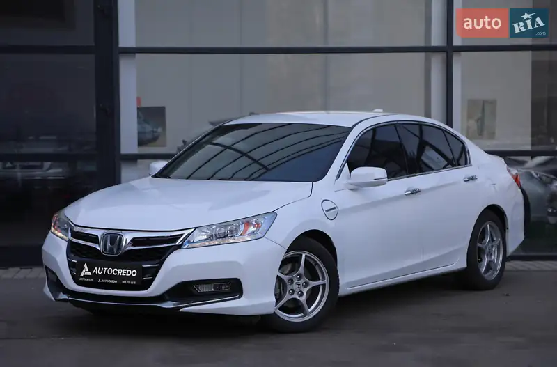 Седан Honda Accord 2014 в 