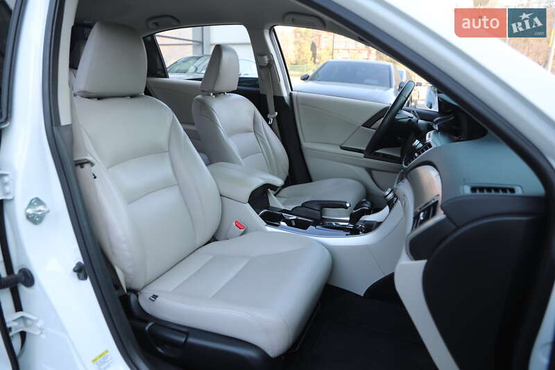Седан Honda Accord 2014 в Харькове