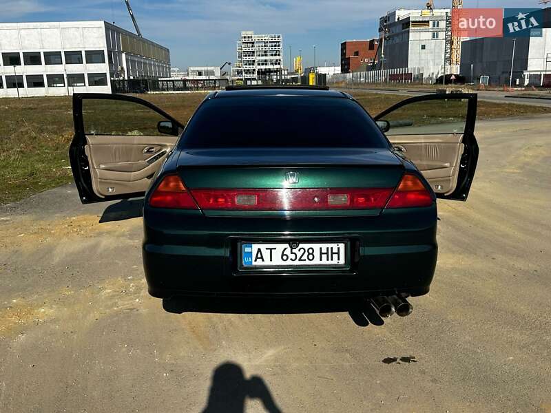 Купе Honda Accord 2001 в Коломиї