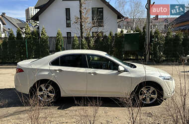 Седан Honda Accord 2011 в 