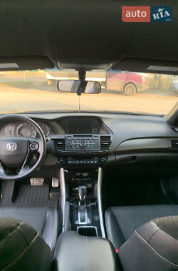 Седан Honda Accord 2016 в 