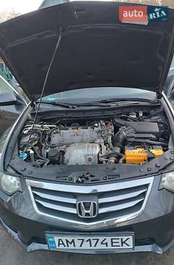 Седан Honda Accord 2013 в Житомире
