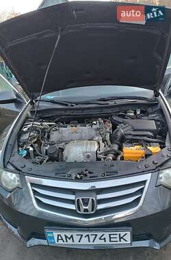 Седан Honda Accord 2013 в Житомирі