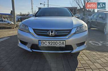 Седан Honda Accord 2015 в Львове