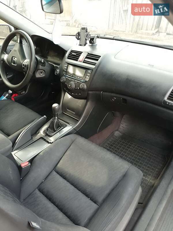 Седан Honda Accord 2003 в Днепре