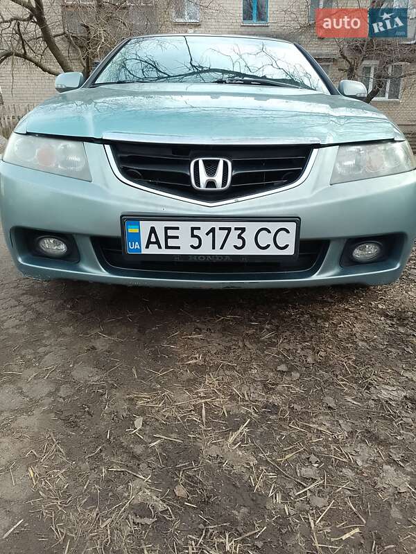 Седан Honda Accord 2003 в 