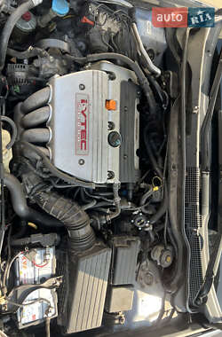 Седан Honda Accord 2004 в 