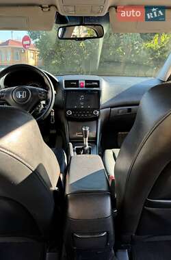 Седан Honda Accord 2006 в 