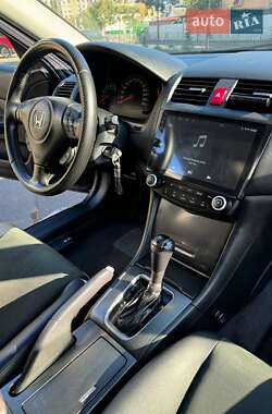 Седан Honda Accord 2006 в 