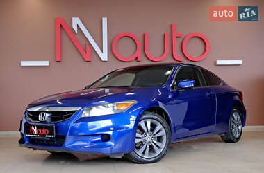 Купе Honda Accord 2012 в 