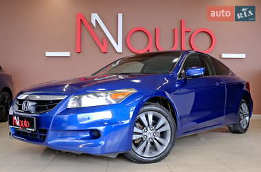 Купе Honda Accord 2012 в 