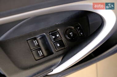 Купе Honda Accord 2012 в 