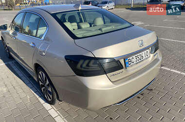 Седан Honda Accord 2014 в 