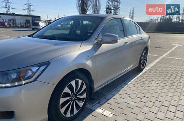 Седан Honda Accord 2014 в 