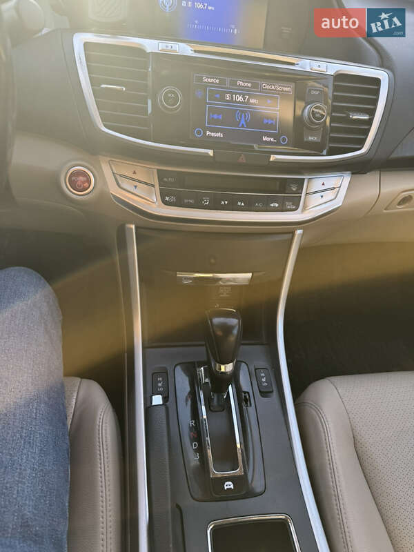 Седан Honda Accord 2014 в Хмельницькому